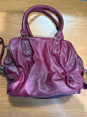 Wanderer Burgundy Leather Shoulder Bag